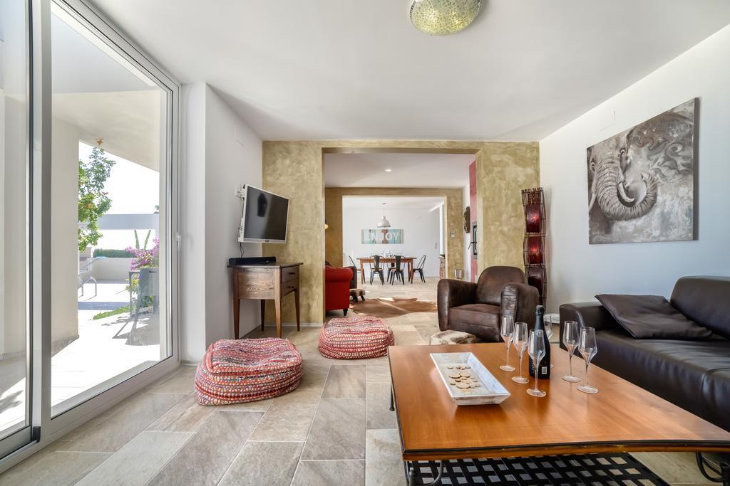 קלפה Villa Royale Private Pool Top Of The Hill Superb Views מראה חיצוני תמונה